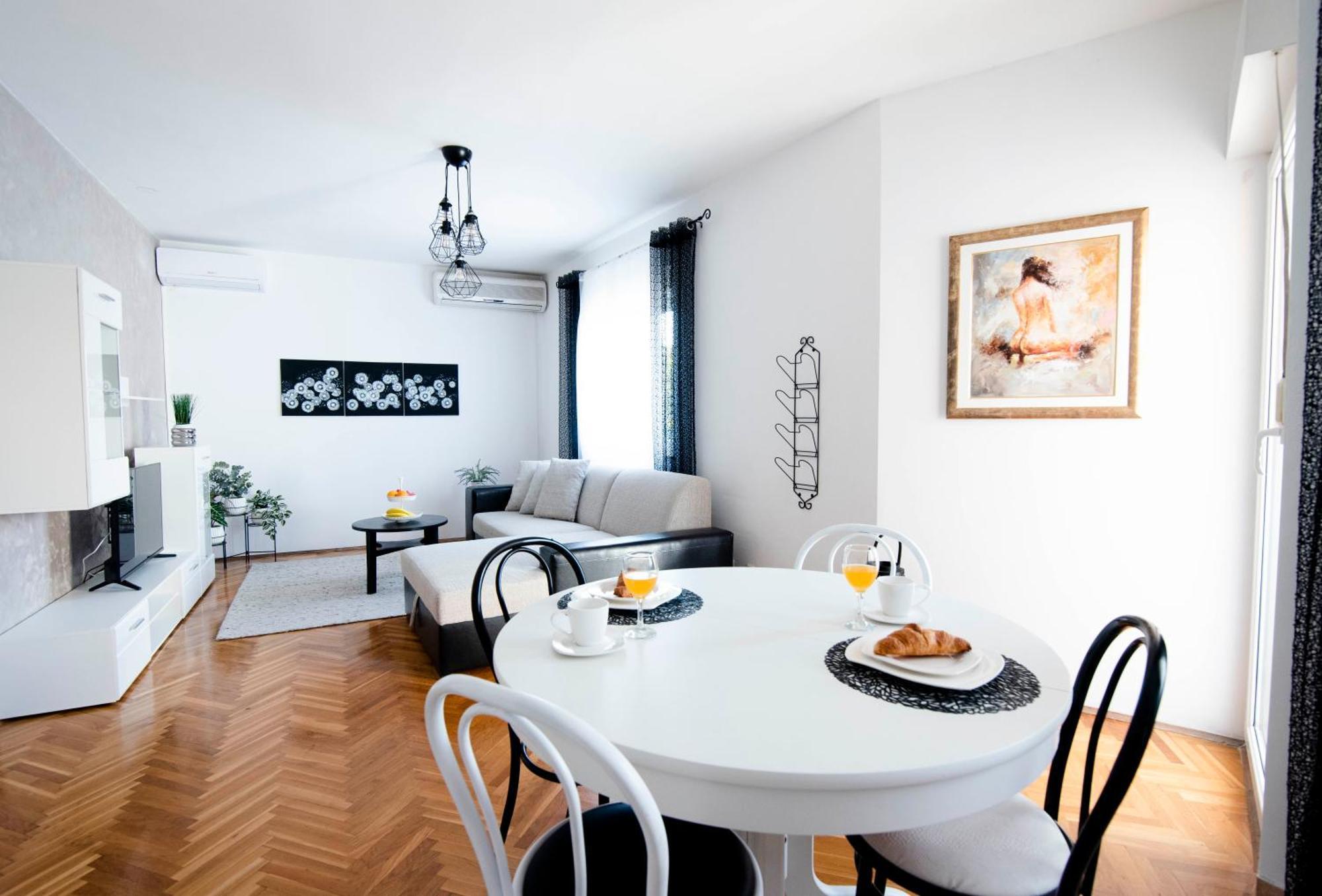 Apartman Karla Sinj Esterno foto